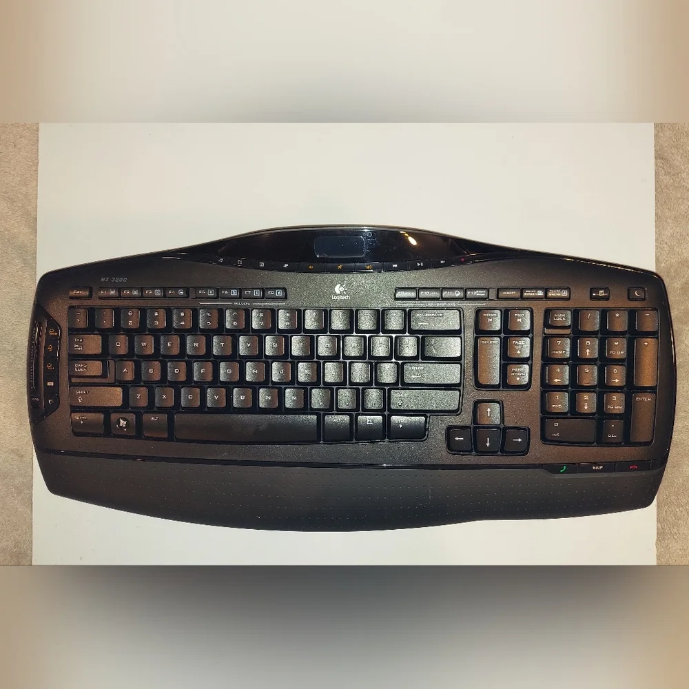 LOGITECH CORDLESS LASER KEYBOARD WITH CORDLESS LASER MOUSE & USB RECEIVER